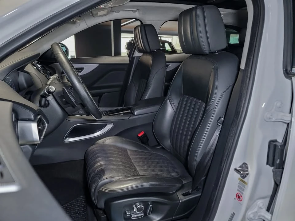2019 Jaguar F-Pace - Image 10 of 20