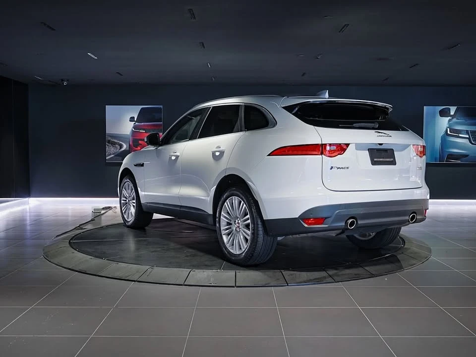 2019 Jaguar F-Pace - Image 7 of 20