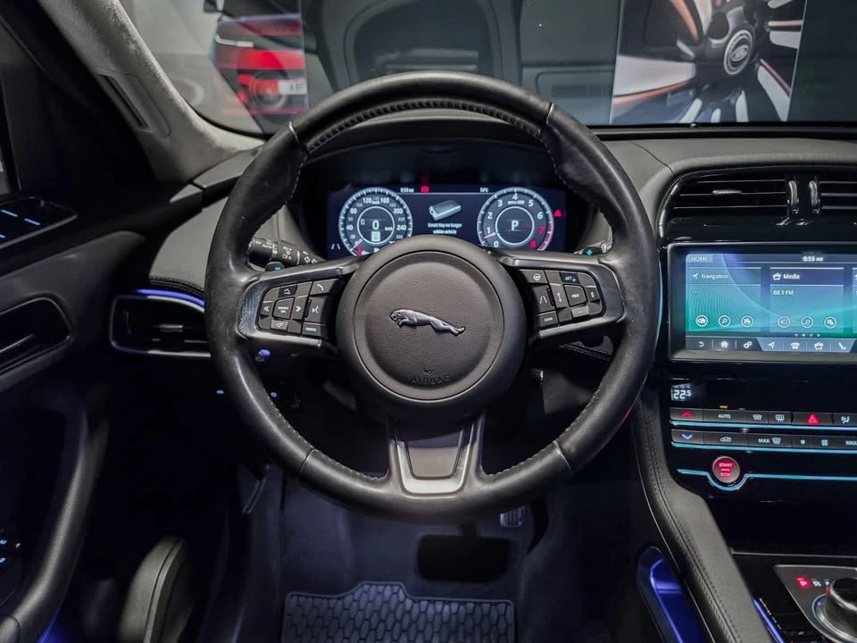 2019 Jaguar F-Pace - Image 12 of 20