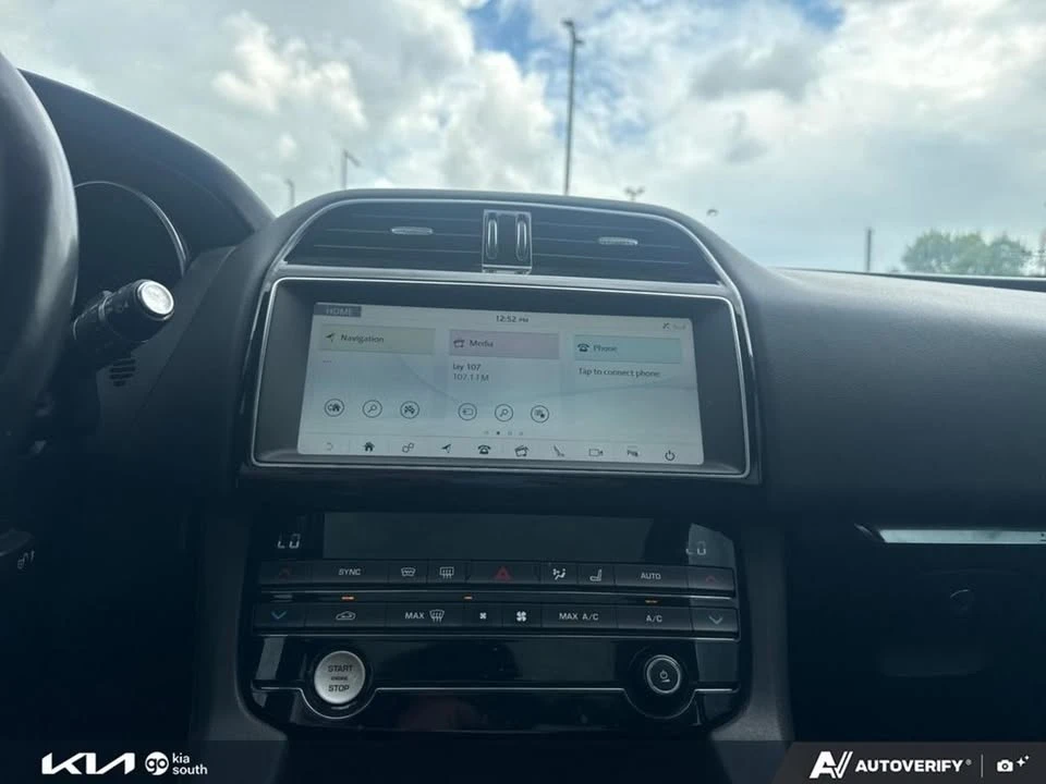2019 Jaguar F-Pace - Image 19 of 20