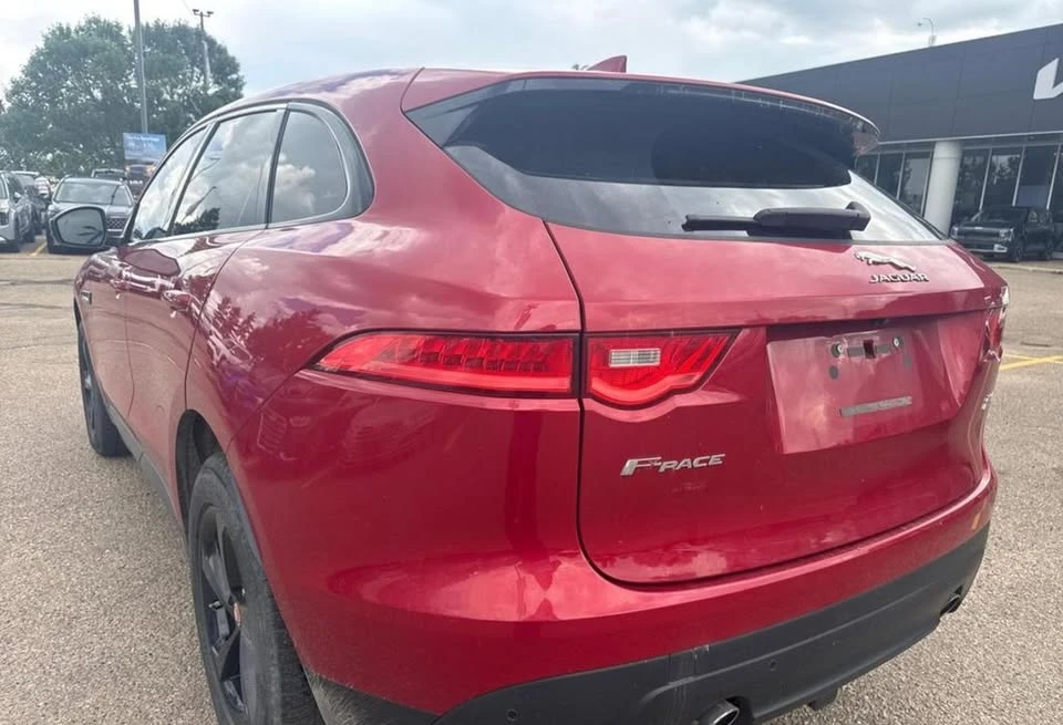 2019 Jaguar F-Pace - Image 4 of 15