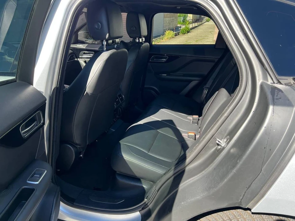 2019 Jaguar F-Pace - Image 11 of 18