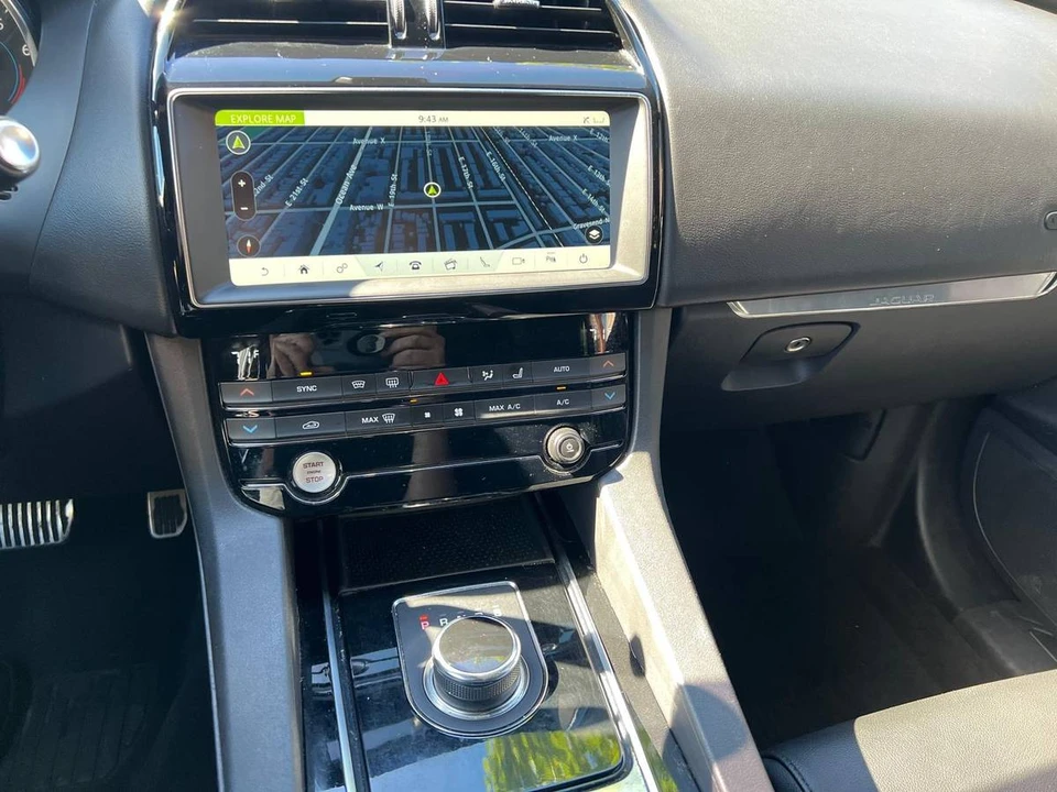 2019 Jaguar F-Pace - Image 18 of 18