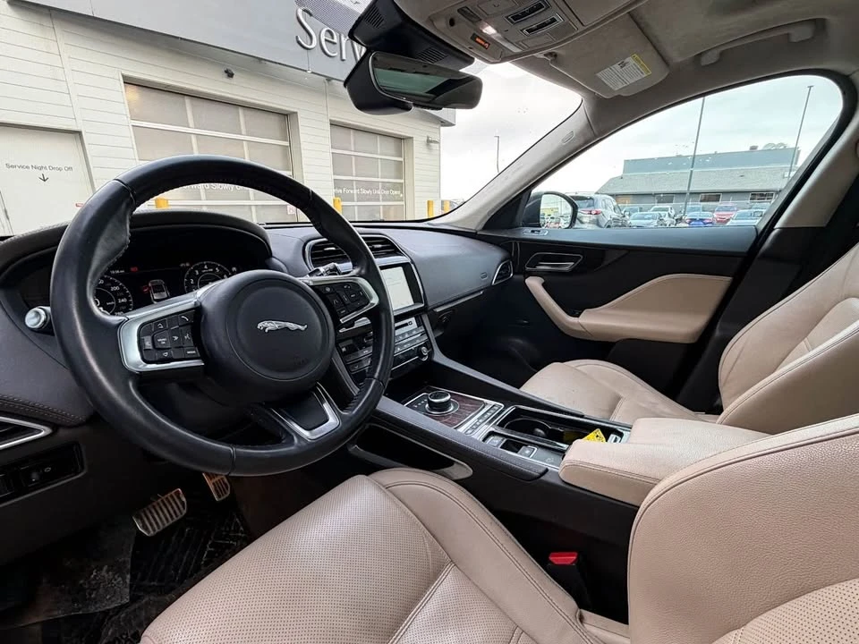 2019 Jaguar F-Pace - Image 9 of 13