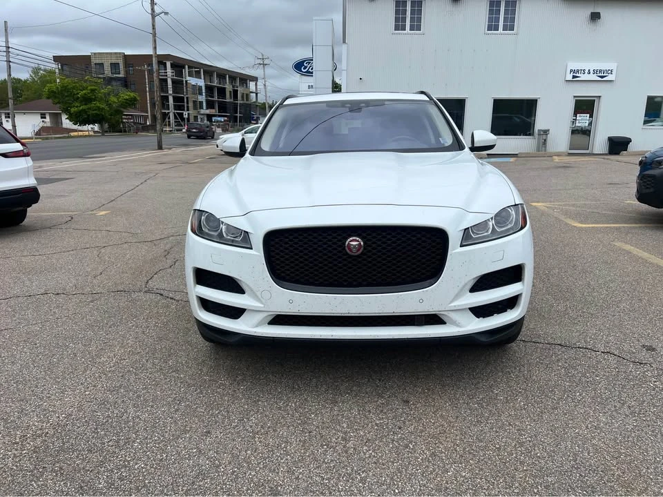 2019 Jaguar F-Pace - Image 2 of 5