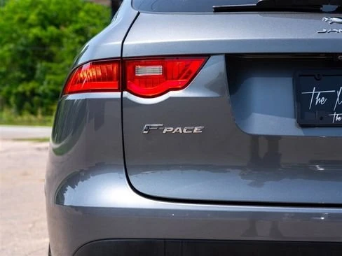 2019 Jaguar F-Pace - Image 7 of 16