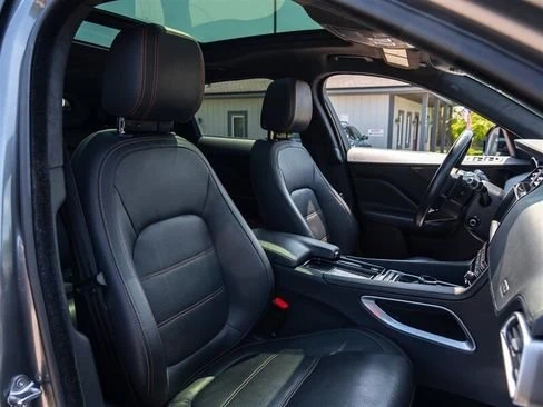2019 Jaguar F-Pace - Image 16 of 16