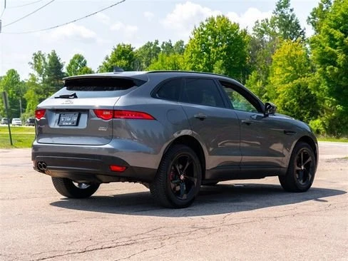 2019 Jaguar F-Pace - Image 4 of 16