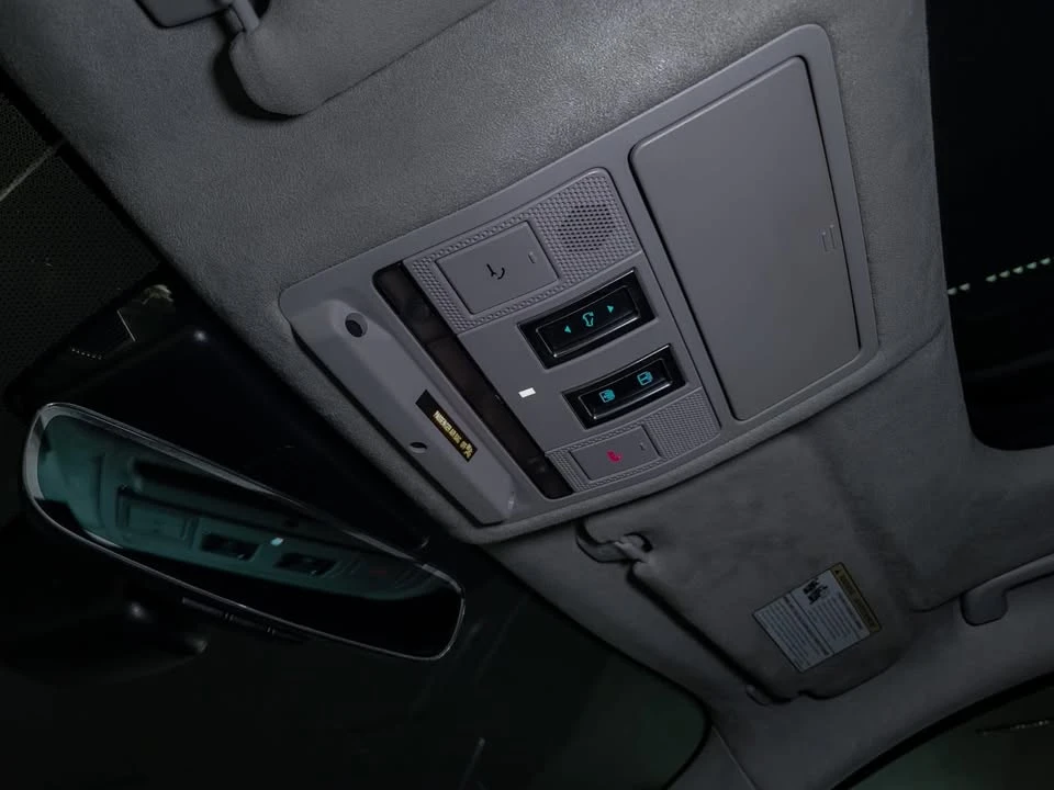 2019 Jaguar F-Pace - Image 17 of 19