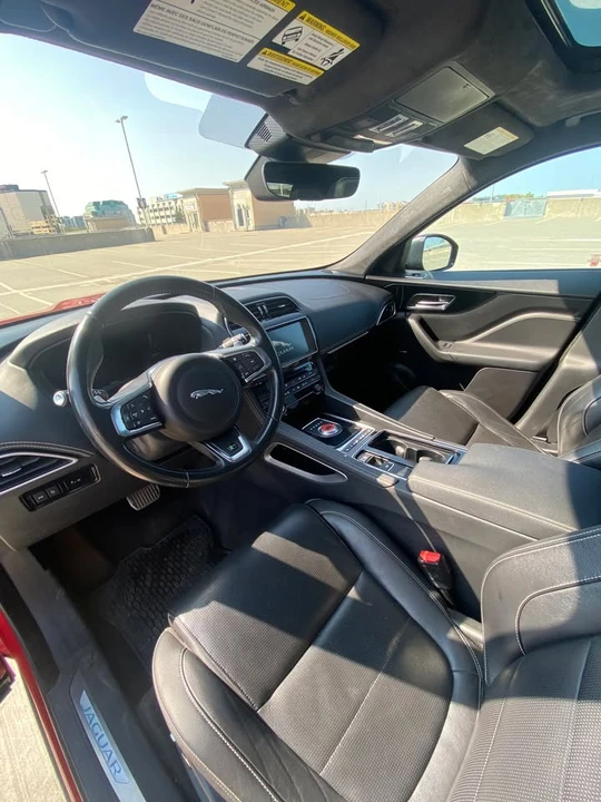 2019 Jaguar F-Pace - Image 9 of 19