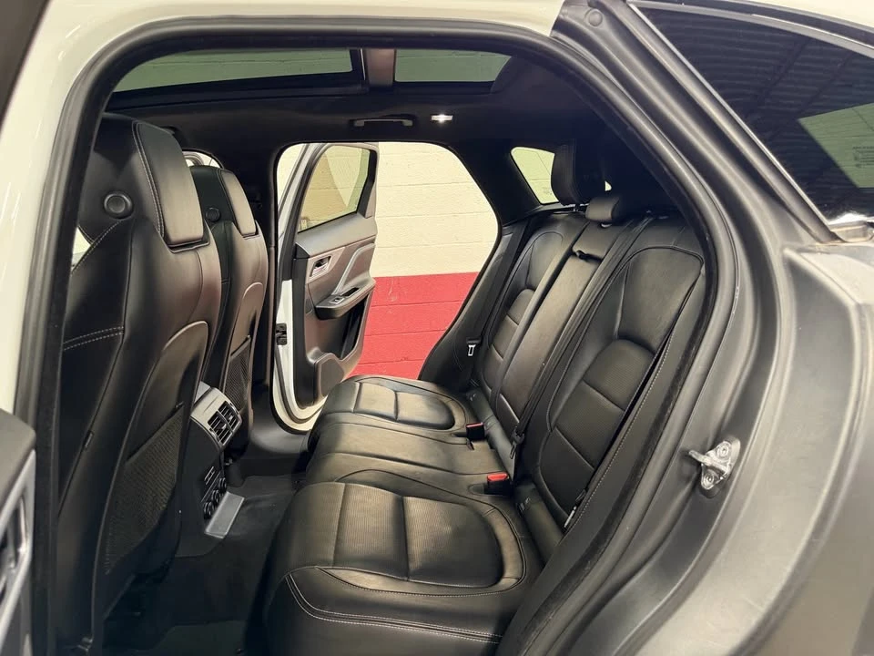 2019 Jaguar F-Pace - Image 12 of 20