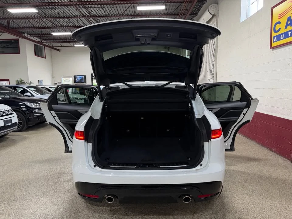2019 Jaguar F-Pace - Image 10 of 20
