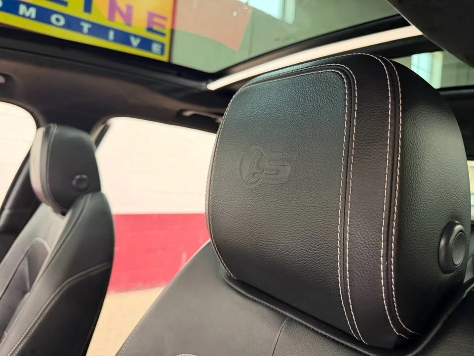 2019 Jaguar F-Pace - Image 14 of 20