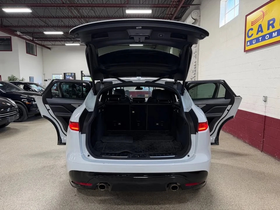 2019 Jaguar F-Pace SVR - Image 10 of 20