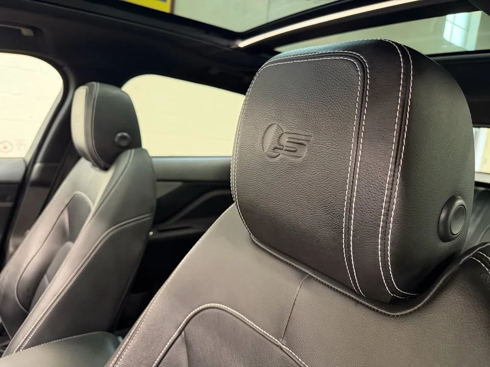 2019 Jaguar F-Pace SVR - Image 13 of 20