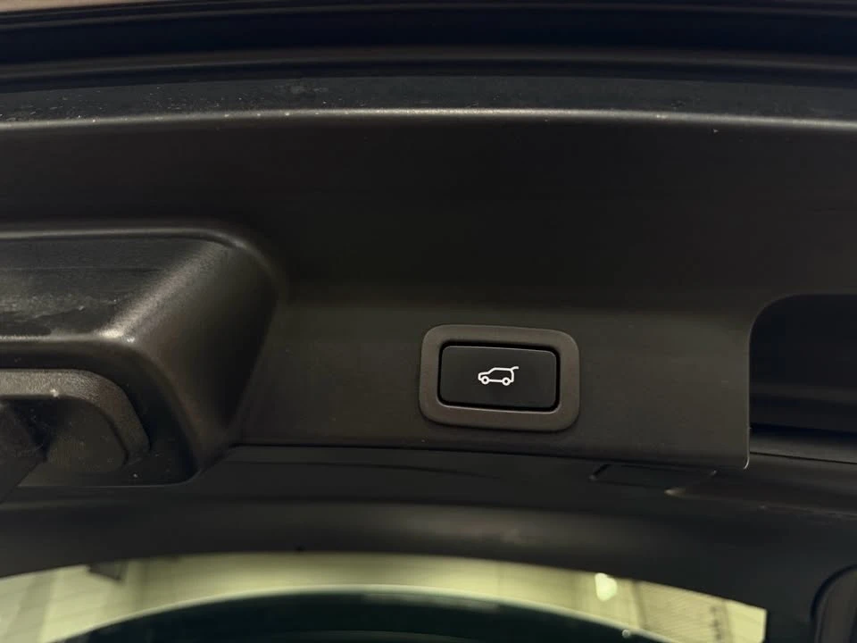 2019 Jaguar F-Pace SVR - Image 11 of 20