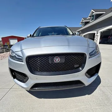 2019 Jaguar F-PACE S