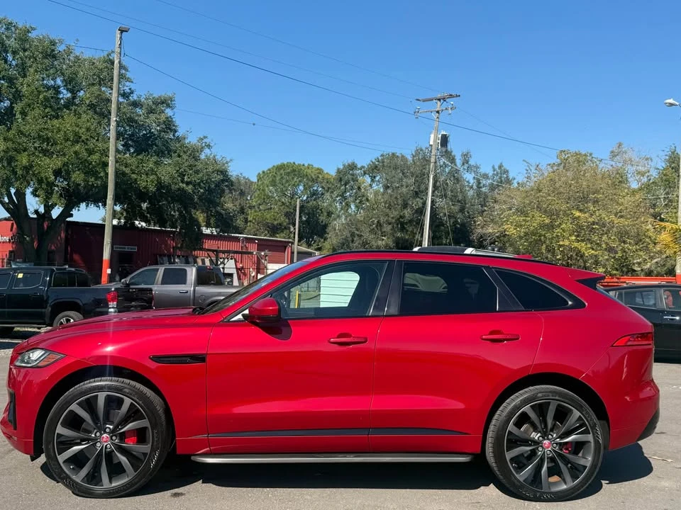 2019 Jaguar F-Pace SVR - Image 3 of 16
