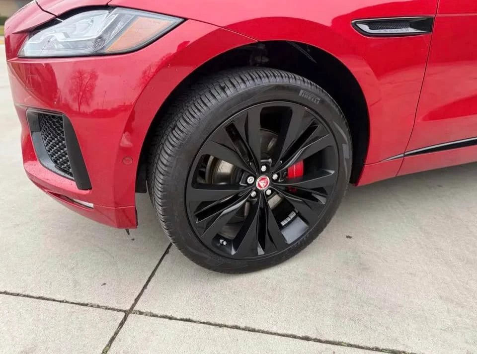 2019 Jaguar F-Pace SVR - Image 10 of 18