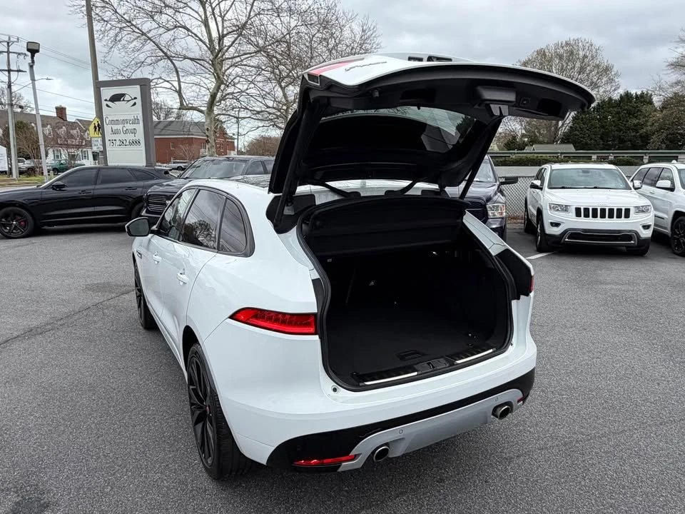 2019 Jaguar F-Pace SVR - Image 6 of 19