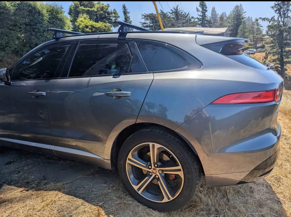 2019 Jaguar F-Pace - Image 6 of 9