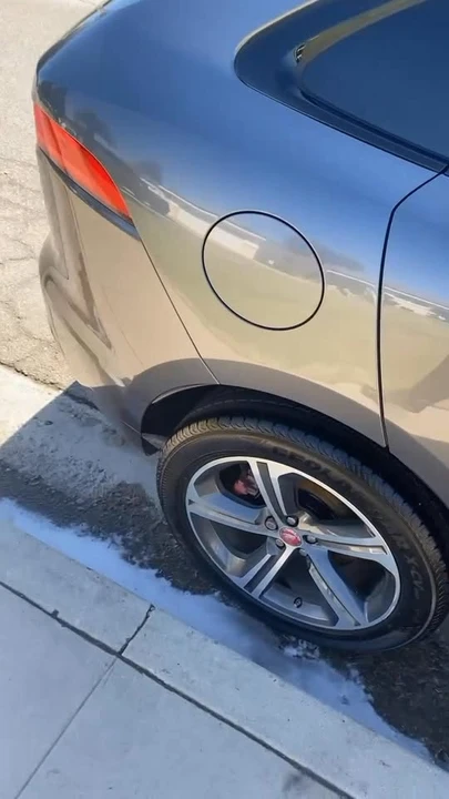 2019 Jaguar F-Pace - Image 9 of 9