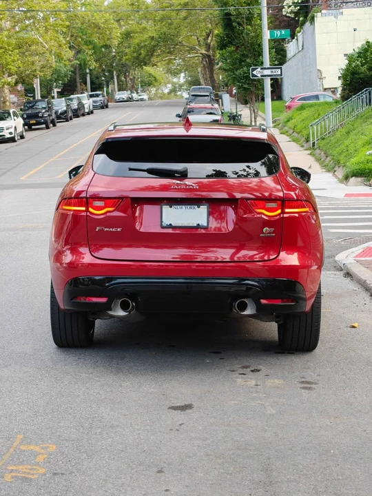 2019 Jaguar F-Pace SVR - Image 13 of 20