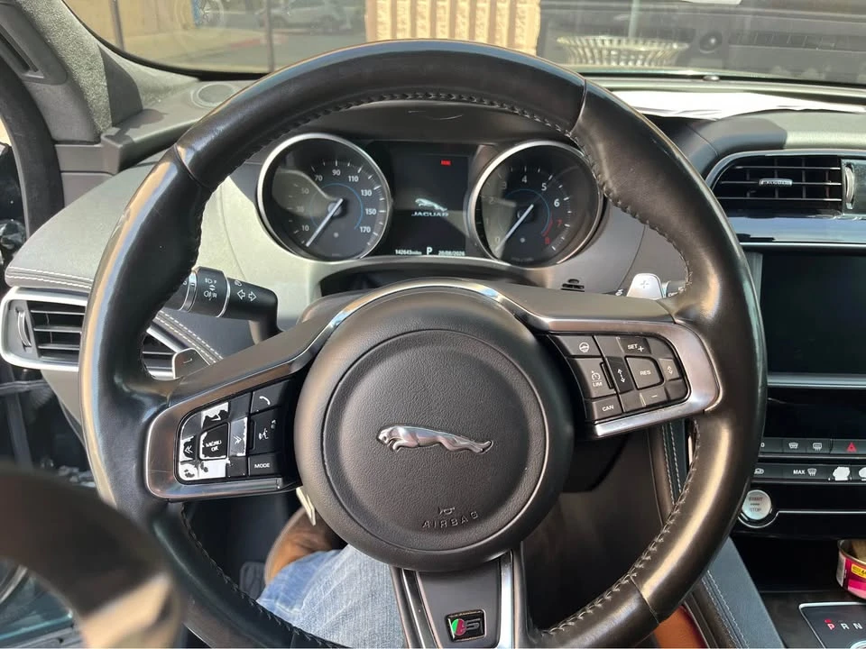 2019 Jaguar F-Pace SVR - Image 6 of 6