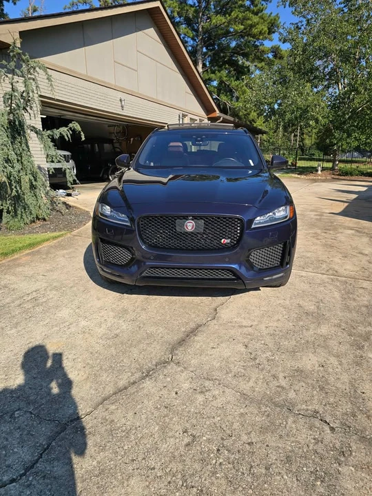 2019 Jaguar F-Pace - Image 4 of 10