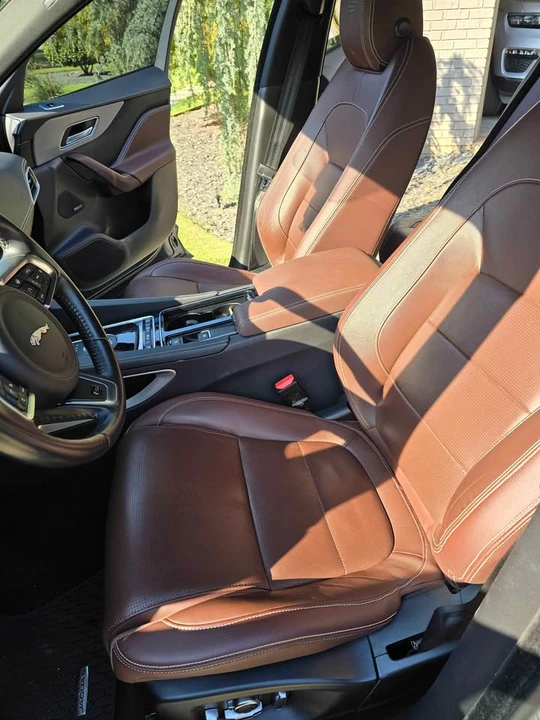 2019 Jaguar F-Pace - Image 7 of 10