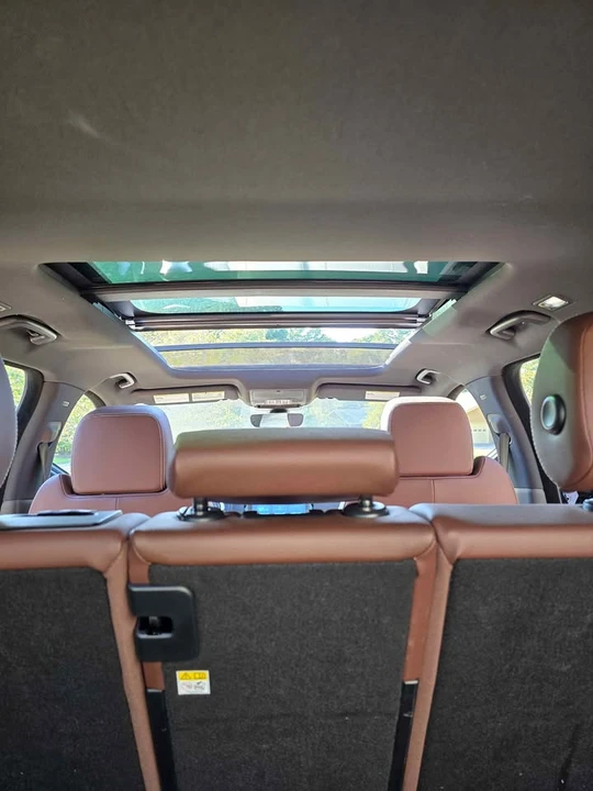 2019 Jaguar F-Pace - Image 5 of 10