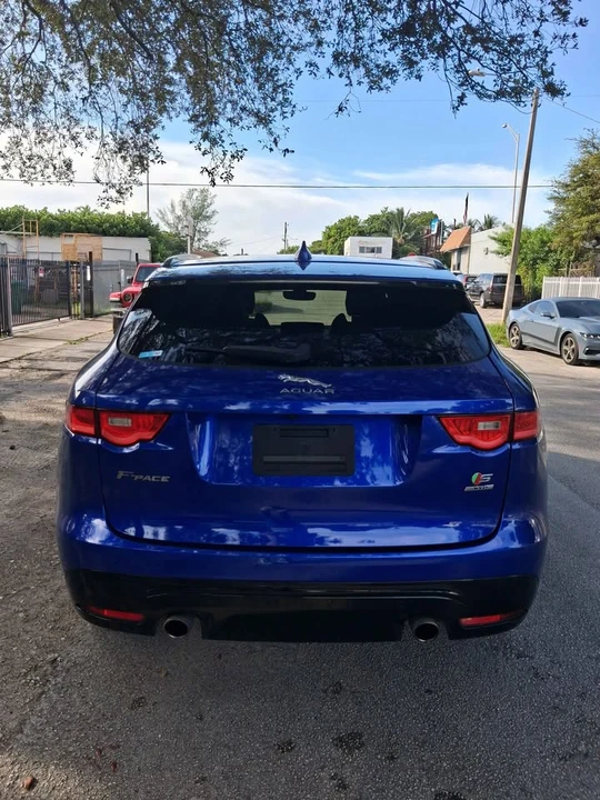 2019 Jaguar F-Pace SVR - Image 4 of 12
