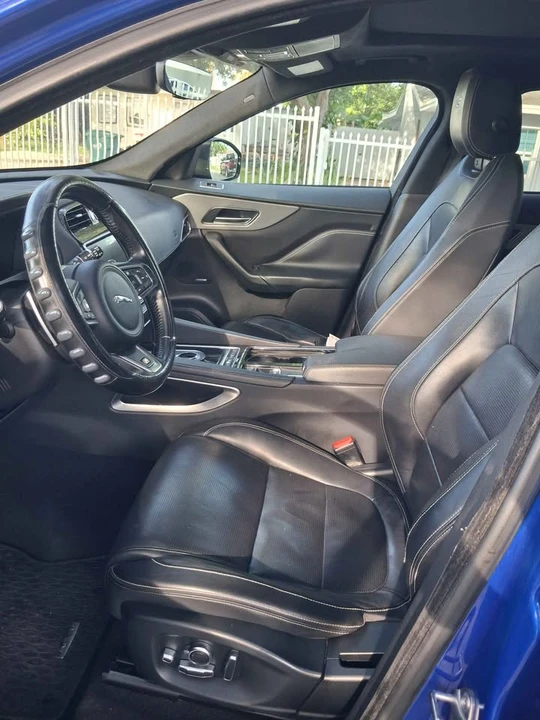 2019 Jaguar F-Pace SVR - Image 10 of 12