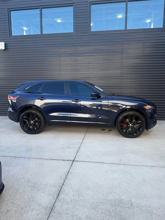 2019 Jaguar F-Pace SVR - Image 2 of 9