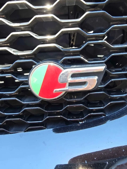 2019 Jaguar F-Pace SVR - Image 5 of 10
