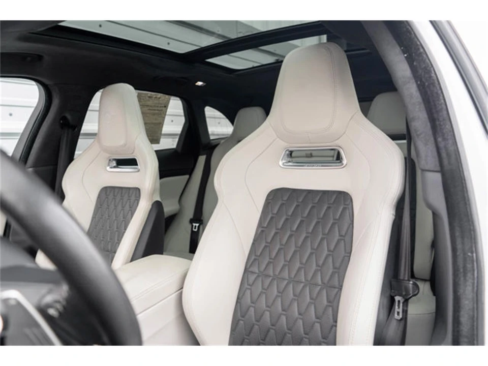 2019 Jaguar F-Pace - Image 9 of 12
