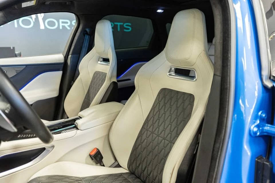 2019 Jaguar F-Pace SVR - Image 9 of 15