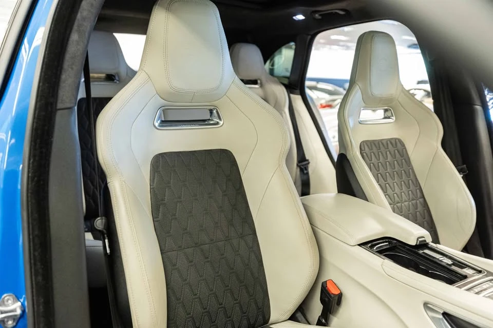 2019 Jaguar F-Pace SVR - Image 14 of 15