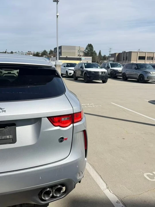 2019 Jaguar F-Pace SVR - Image 10 of 10