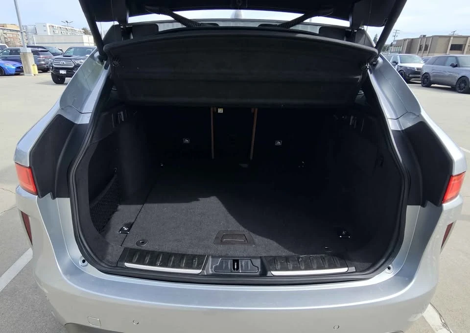 2019 Jaguar F-Pace SVR - Image 17 of 20