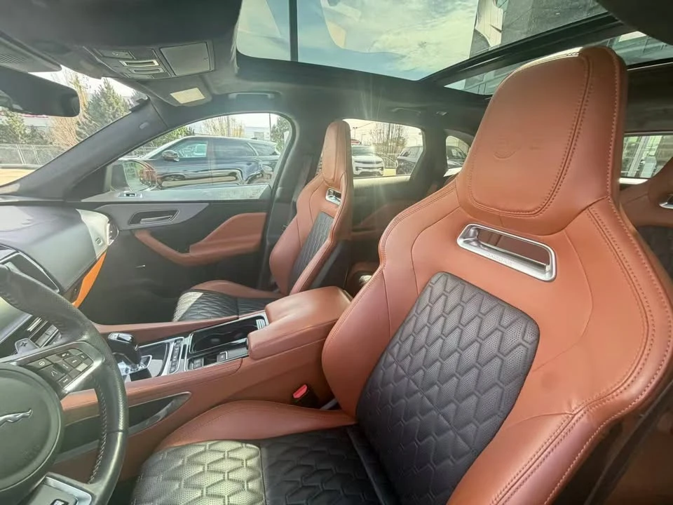 2019 Jaguar F-Pace SVR - Image 6 of 10