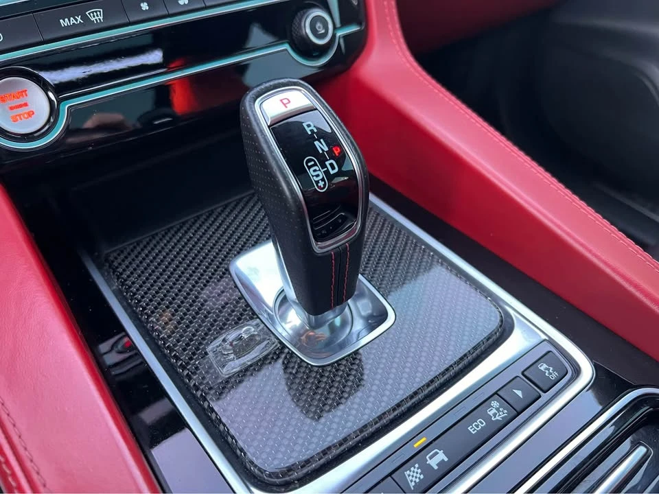 2019 Jaguar F-Pace SVR - Image 12 of 19