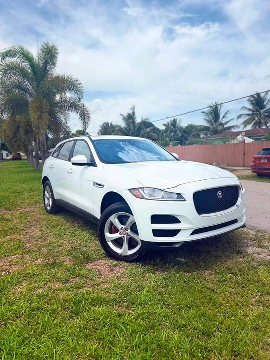 2019 Jaguar F-Pace SVR - Image 4 of 16