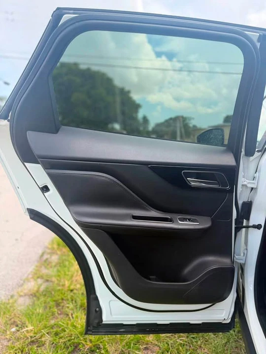 2019 Jaguar F-Pace SVR - Image 16 of 16
