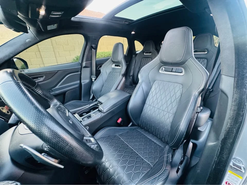 2019 Jaguar F-Pace SVR - Image 9 of 14