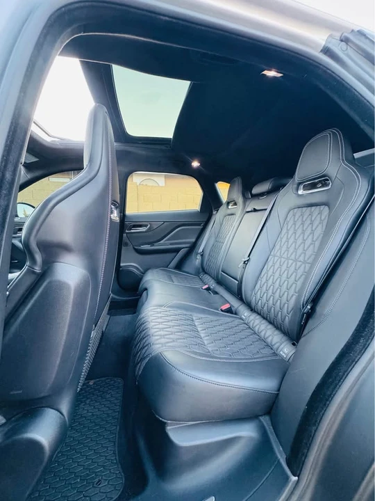 2019 Jaguar F-Pace SVR - Image 8 of 14