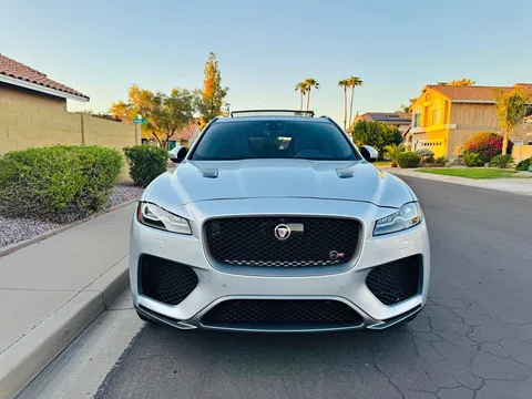2019 Jaguar F-PACE SVR Sport Utility 4D