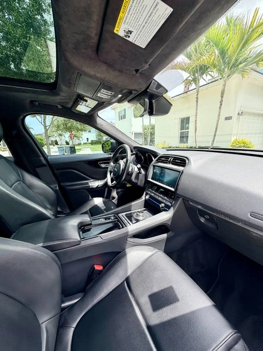 2019 Jaguar F-Pace - Image 7 of 9
