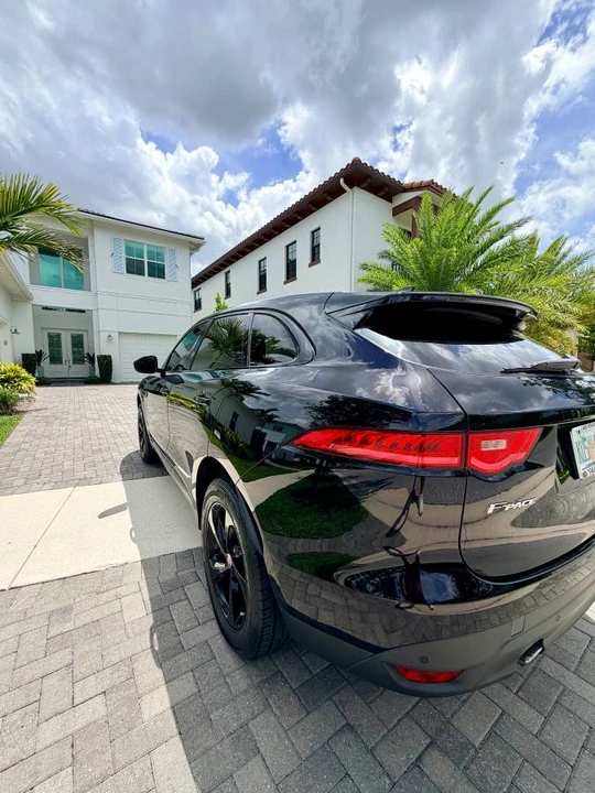 2019 Jaguar F-Pace - Image 9 of 9