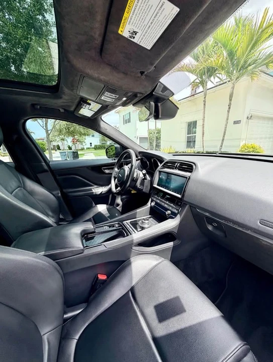 2019 Jaguar F-Pace - Image 5 of 6